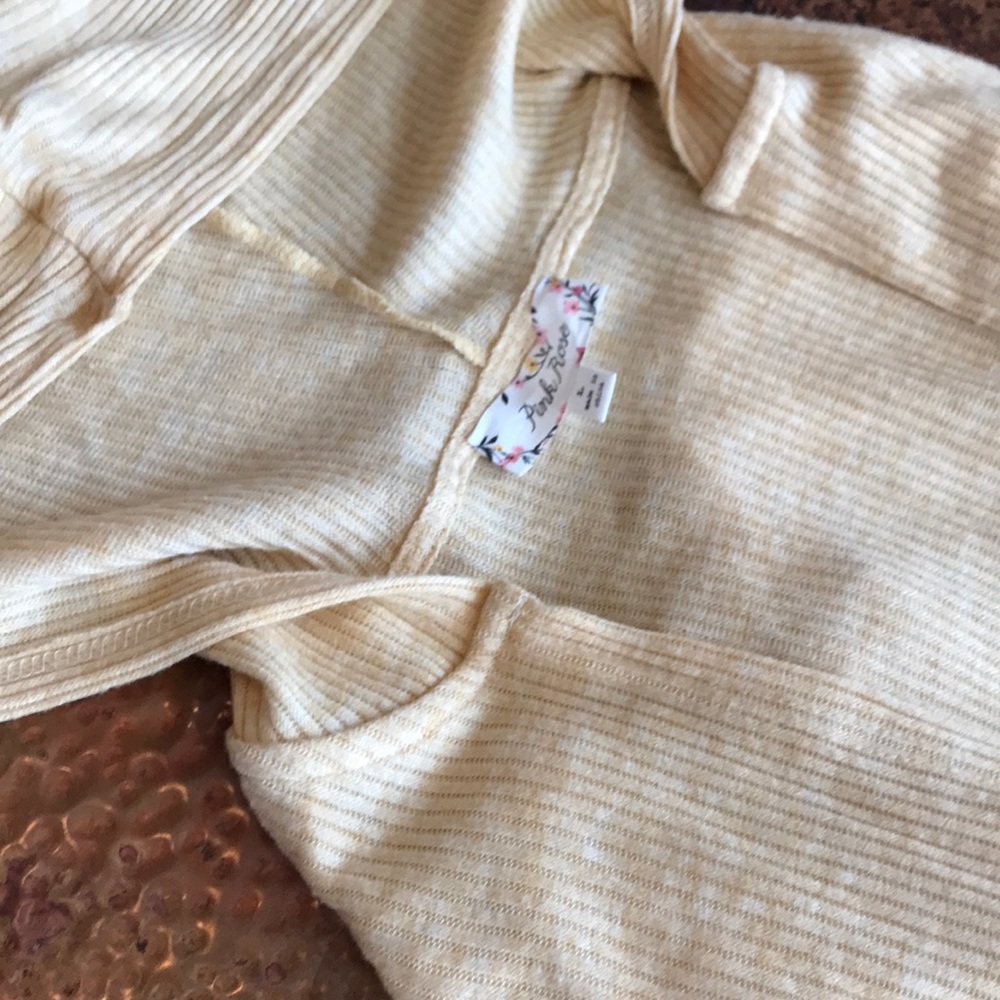 {Pink Rose} Yellow Ribbed Cardigan. Size Large. - Picture 8 of 8